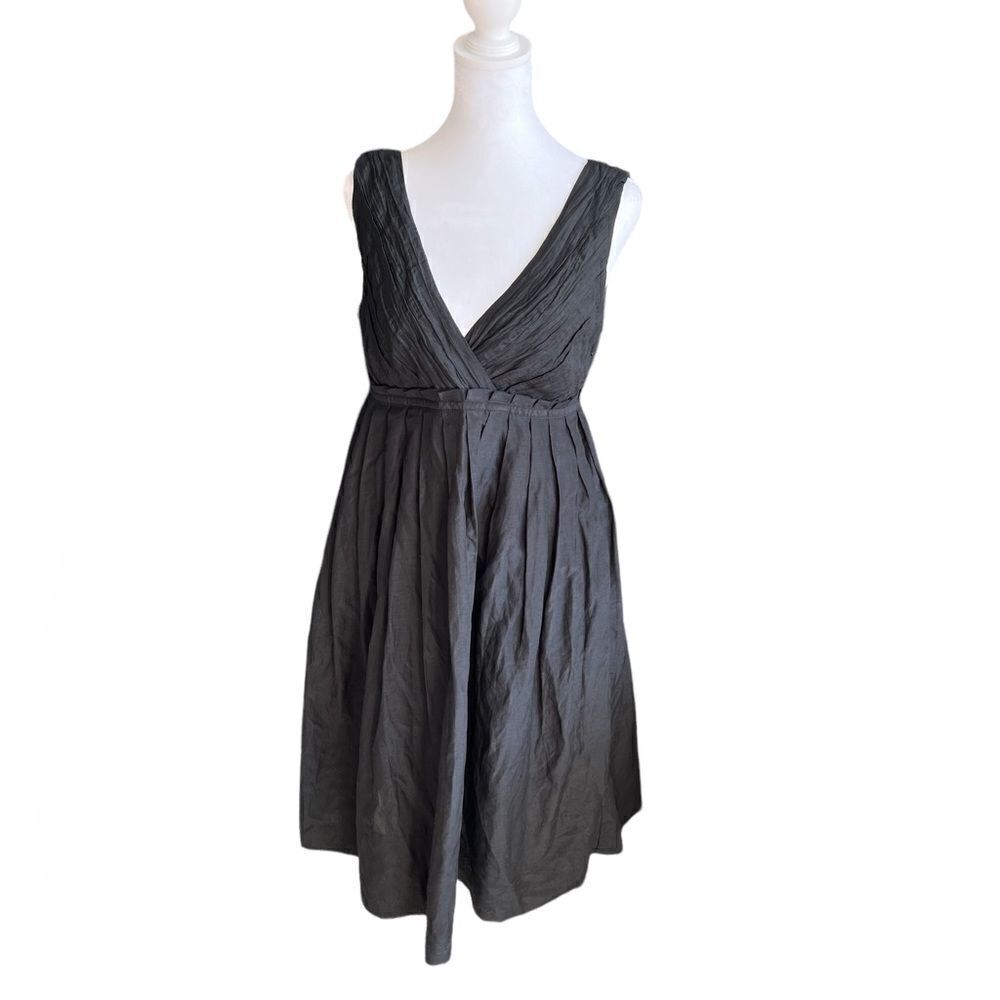Cotton v neck dress